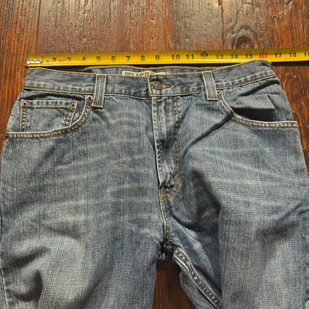 Vintage Levis 559 Jeans Mens 33x32 Blue Relaxed Straight Y2K Dark Wash Whiskers